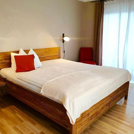 Hotel Garni Mowe Tutzing Bagian luar foto