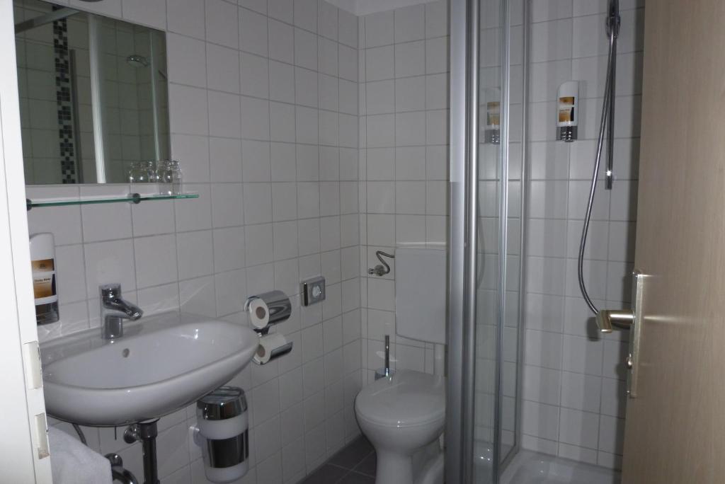 Hotel Garni Mowe Tutzing Ruang foto