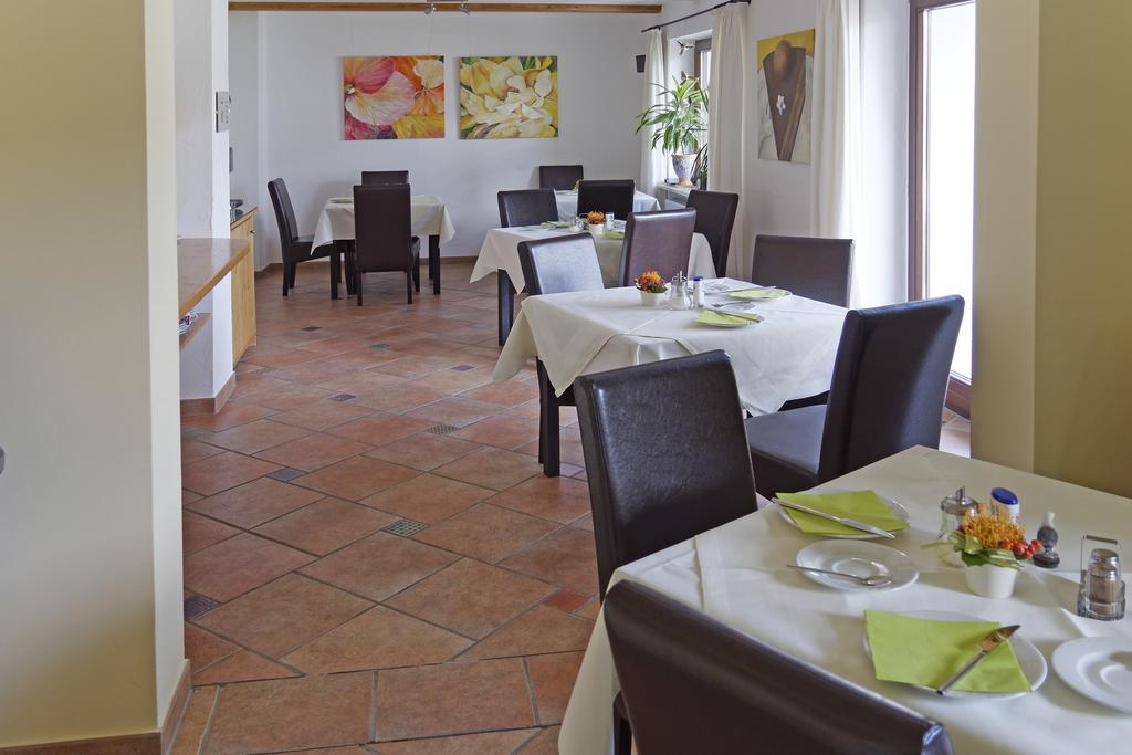Hotel Garni Mowe Tutzing Bagian luar foto